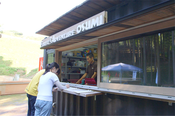 ②受付(誓約書サイン・会計)